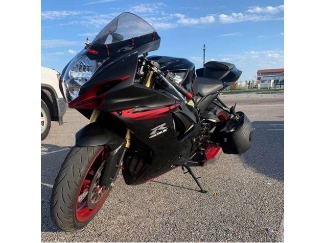 Carénages Moto Suzuki GSXR 600 / GSXR 750 2011-2024 - Noir Gris Rouge Doubler